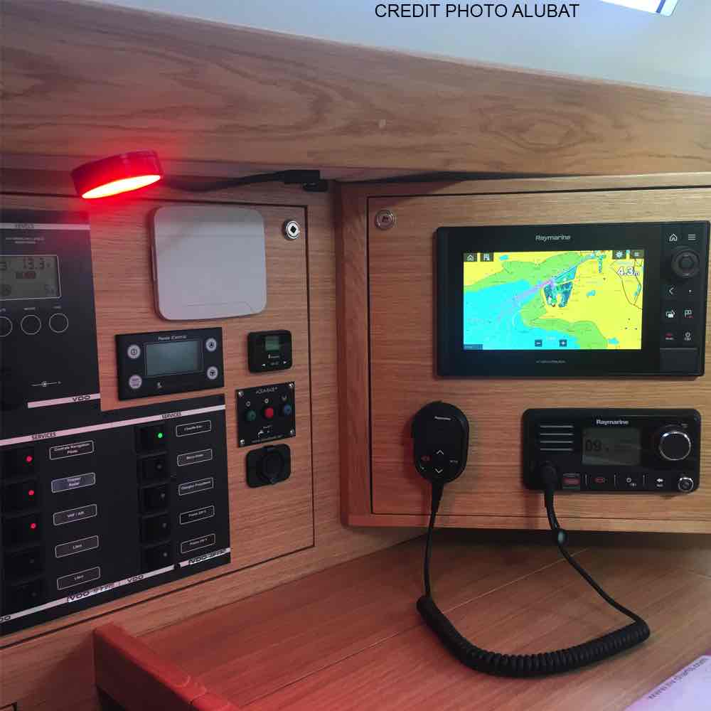 Mantagua GLENAN Chart Table Lamp - Vertical mount