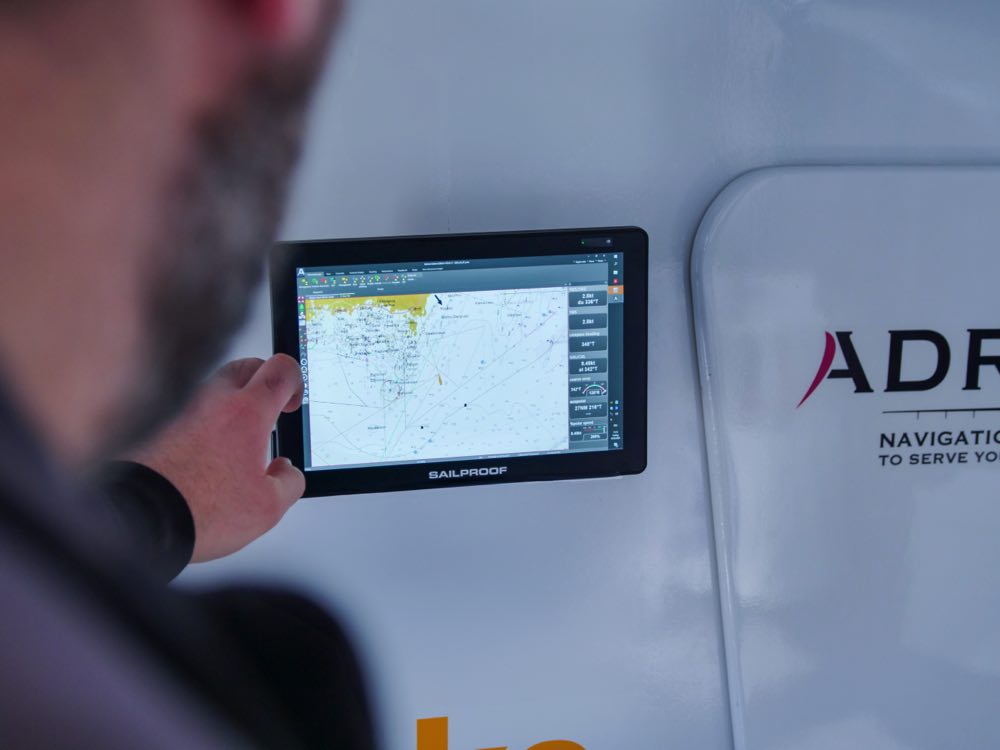 SailProof Marine Display 13.3" - IP67 Waterproof Touchscreen